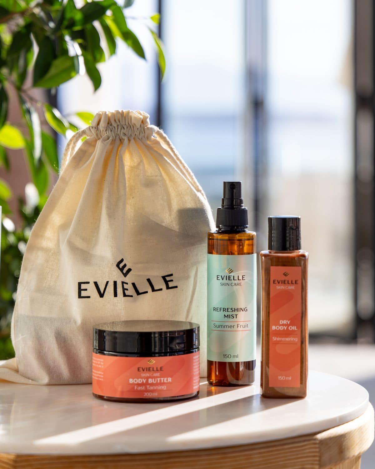 Pamučna vrećica Evielle s Body Butterom, Refreshing Mistom i Dry Body Oilom